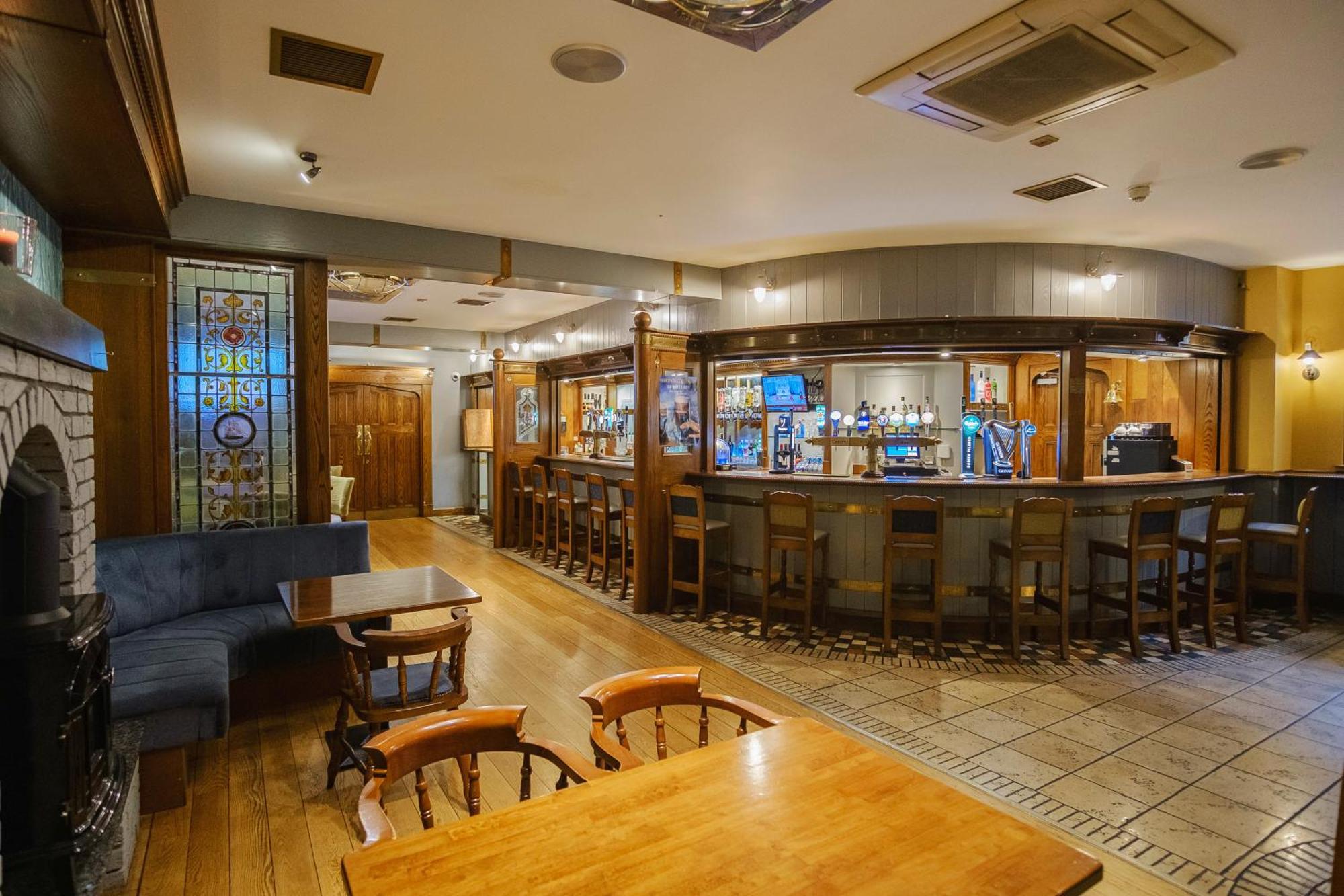 Central Hotel Donegal Донегол Экстерьер фото