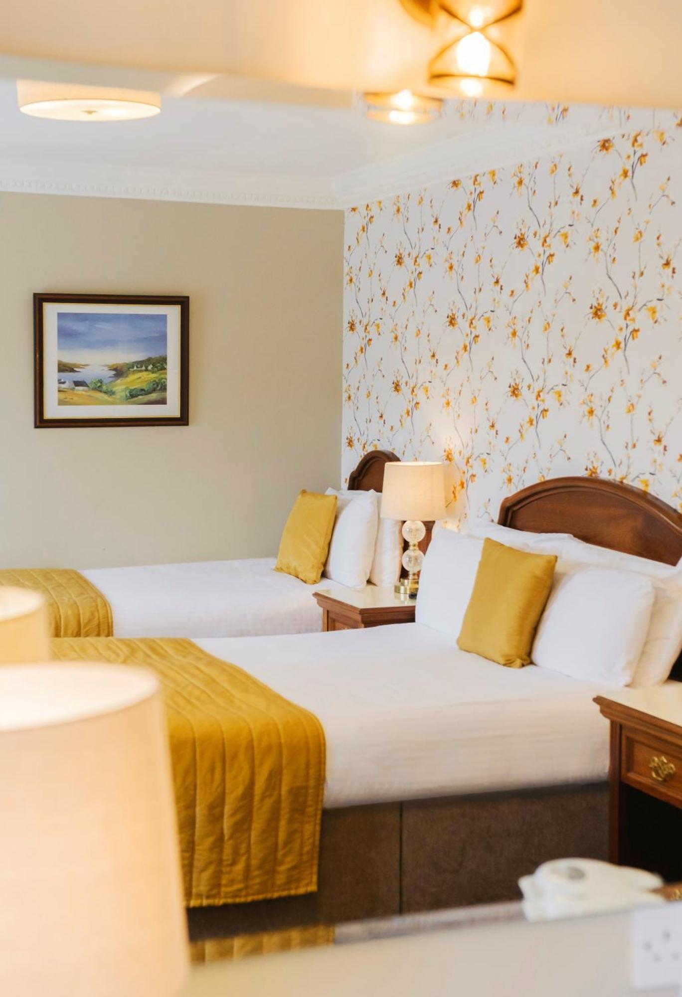 Central Hotel Donegal Донегол Экстерьер фото